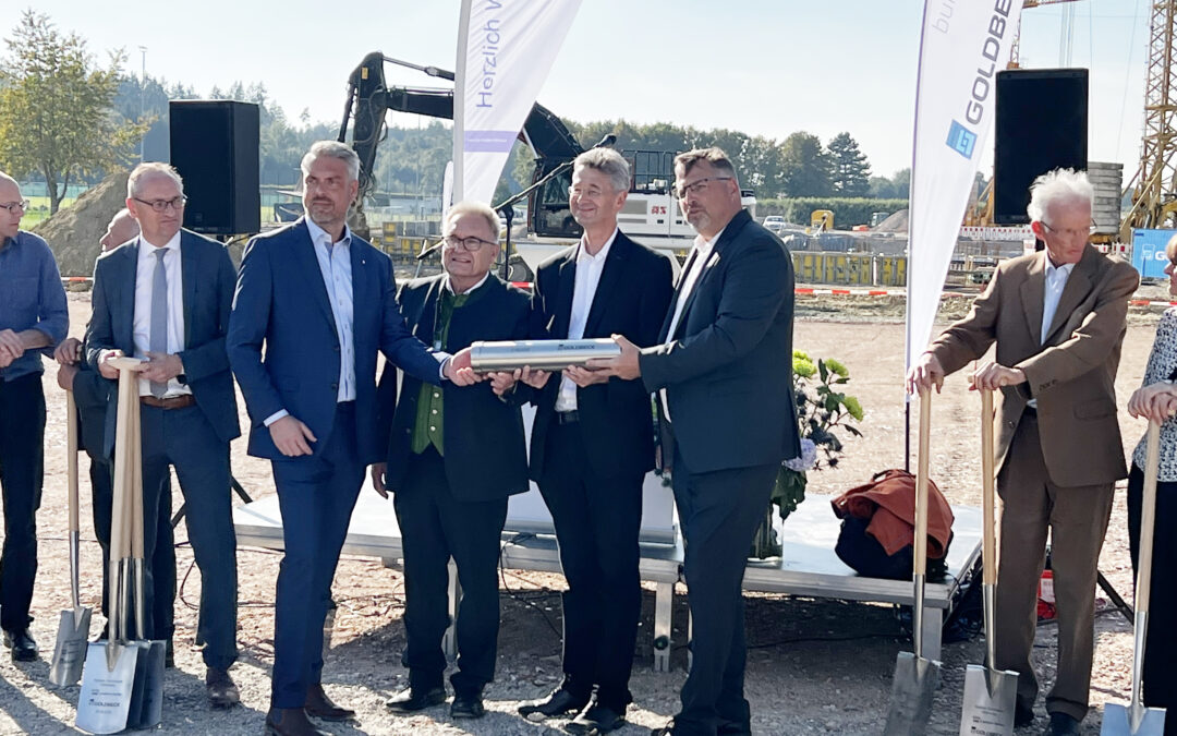 Erster Spatenstich & Grundsteinlegung – Gymnasium Röhrmoos